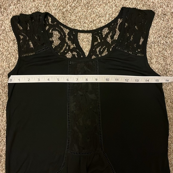 Maurices Black sleeveless crochet ruffle blouse size medium - Picture 11 of 13